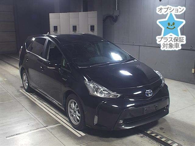 5653 Toyota Prius alpha ZVW40W 2015 г. (JU Gifu)